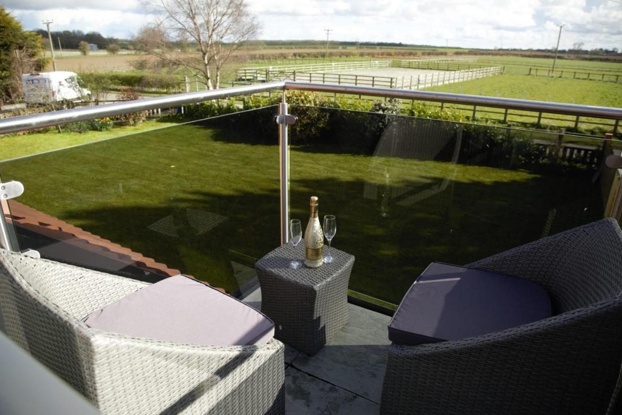 Southview Farm Villa Halsham Exterior photo